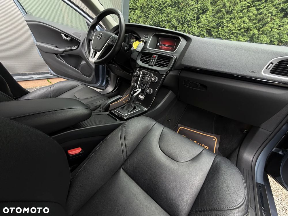 Volvo V40 T3 Drive-E Momentum - 15