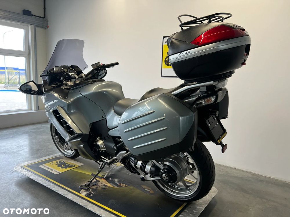 Kawasaki GTR - 5
