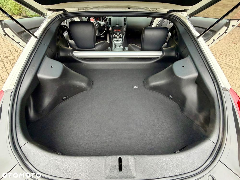 Nissan 370 Z Black Edition - 20