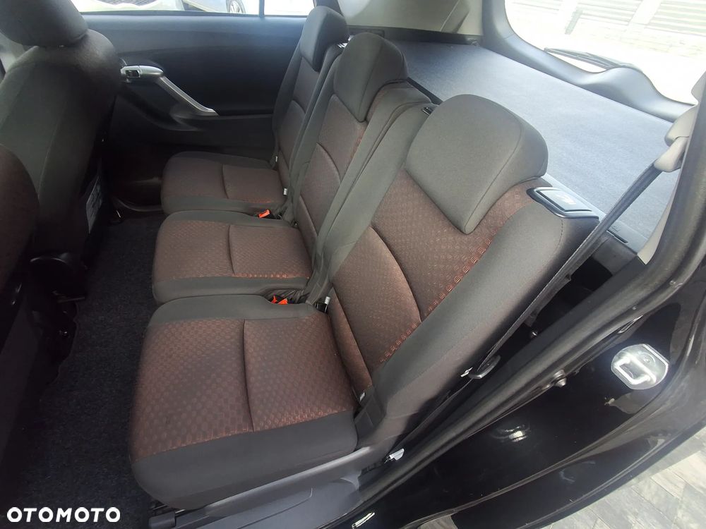 Toyota Verso 1.8 Edition - 12