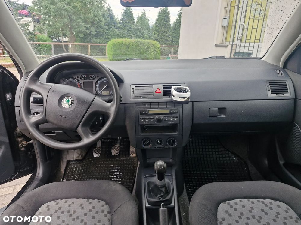 Skoda Fabia 1.2 HTP Classic - 5