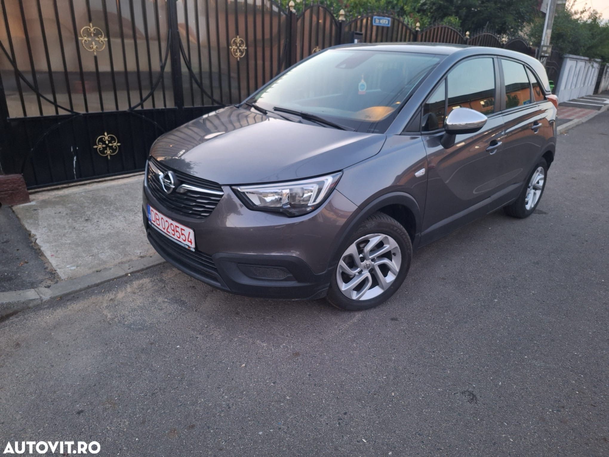 Opel Crossland 1.2 Start/Stop Edition - 1