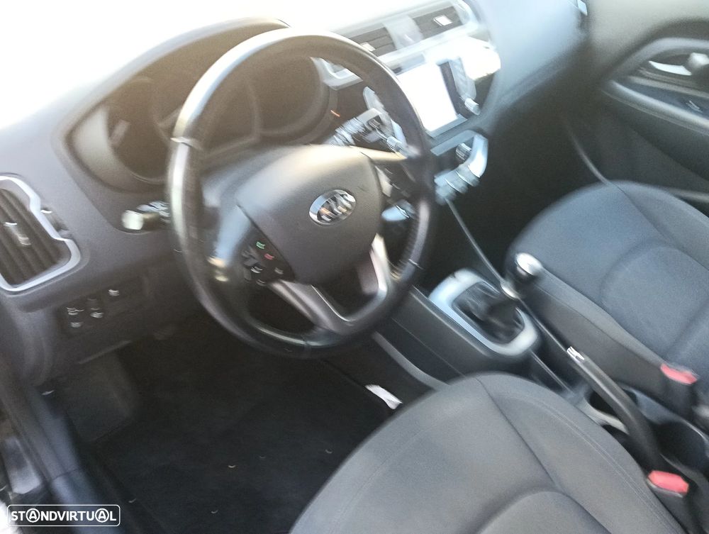 Kia Rio 1.2 CVVT TX AC+VE - 21
