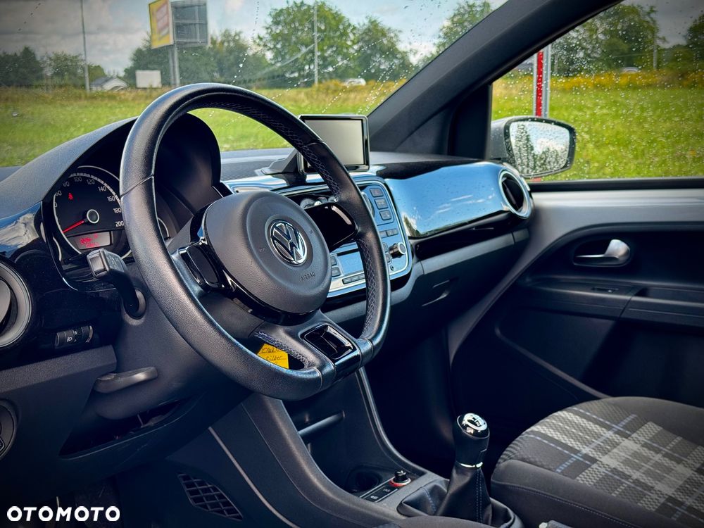 Volkswagen up! club - 14