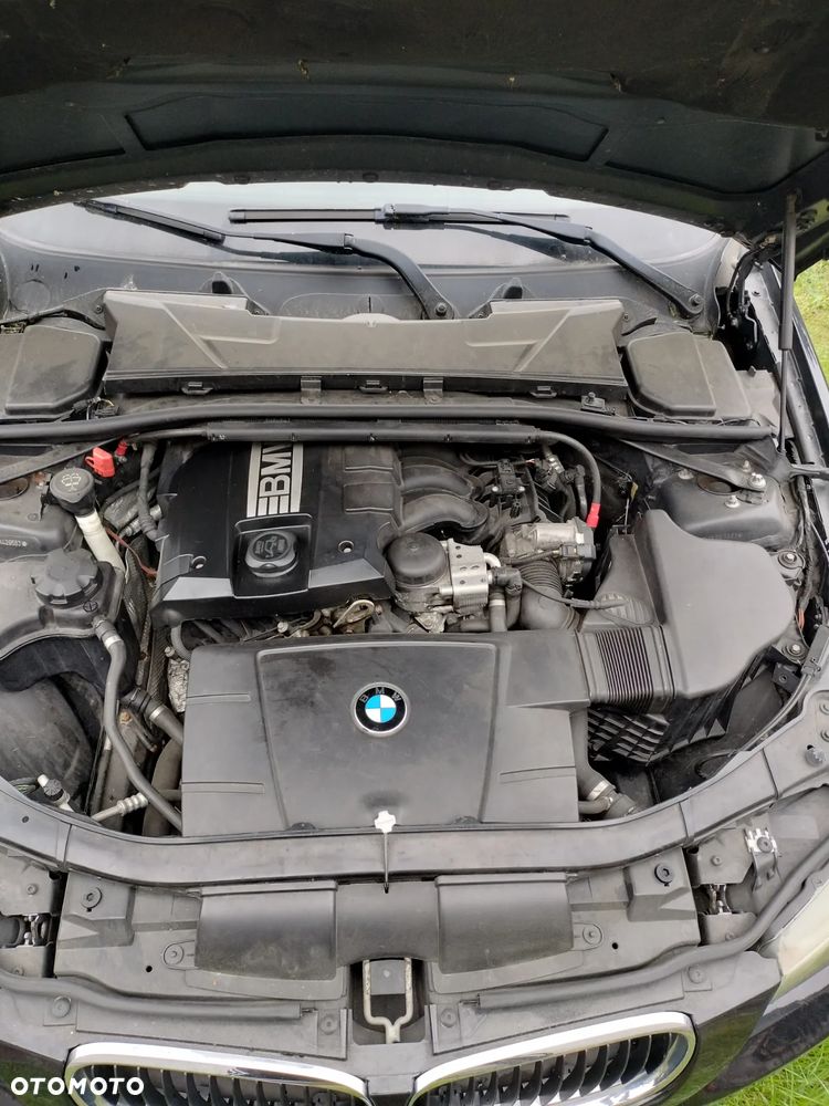 BMW Seria 3 318i - 12