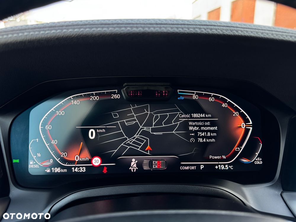 BMW Seria 3 320d Luxury Line - 29