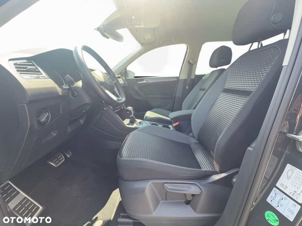 Volkswagen Tiguan - 24