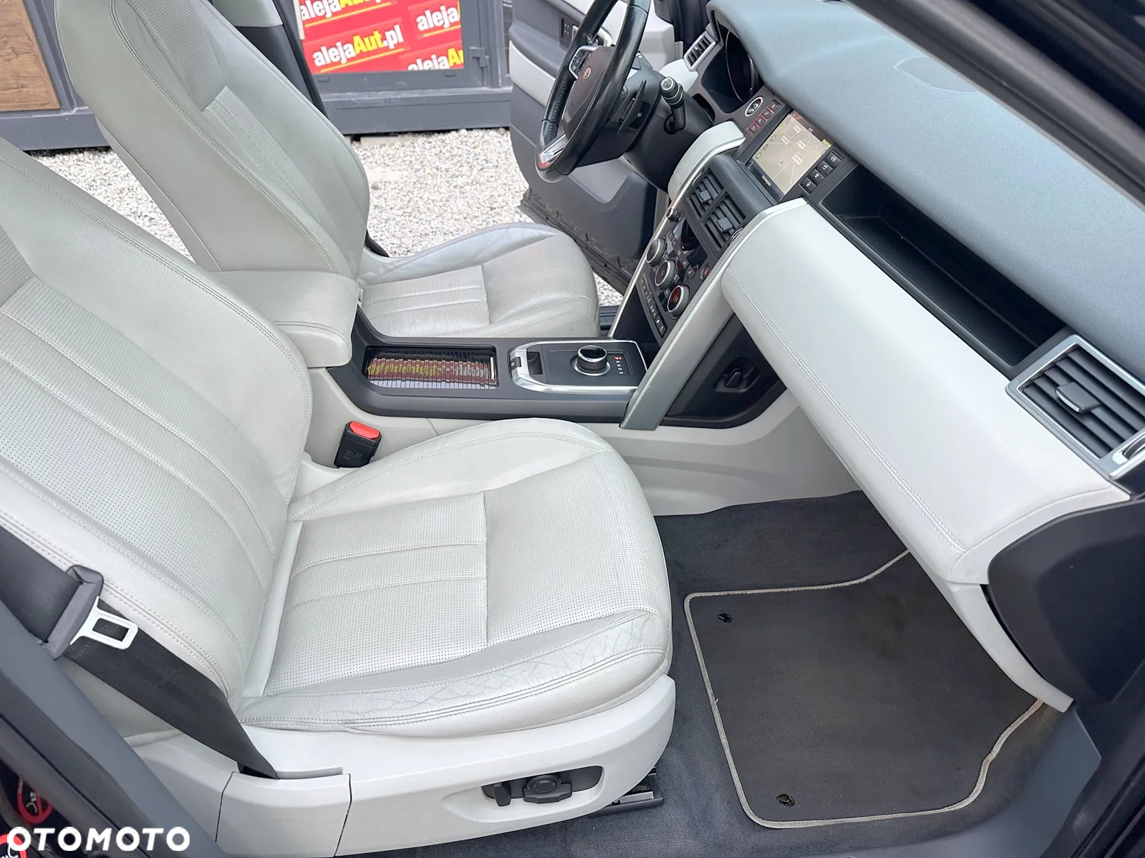 Land Rover Discovery Sport 2.0 TD4 HSE Luxury - 10