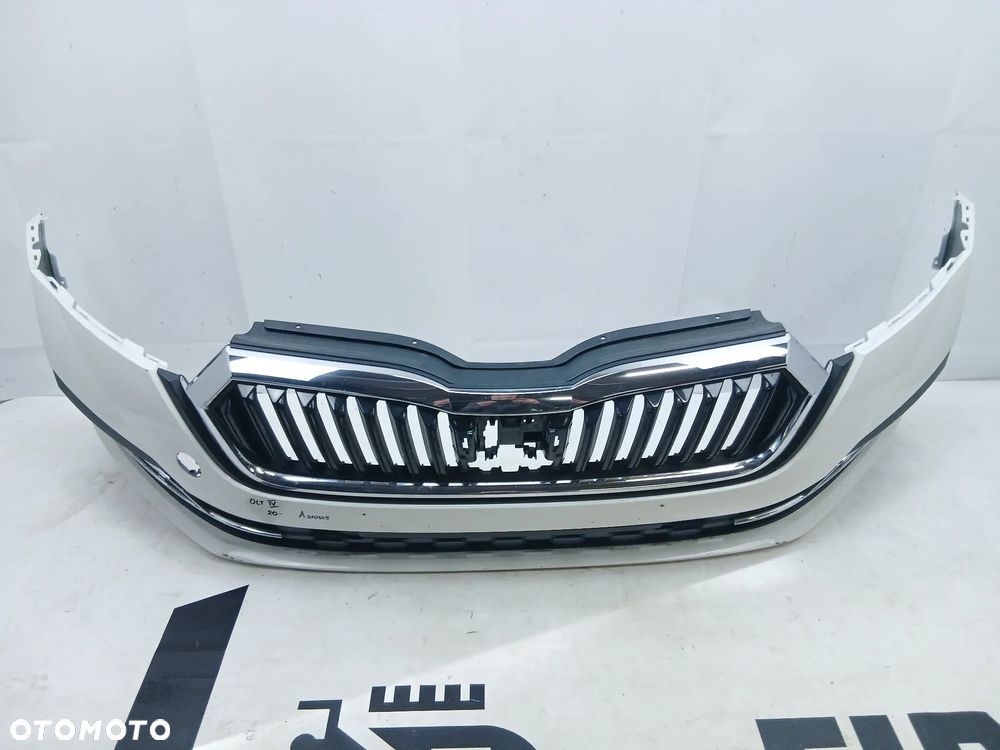 Zderzak przód przedni Skoda Octavia IV 2020- - 2