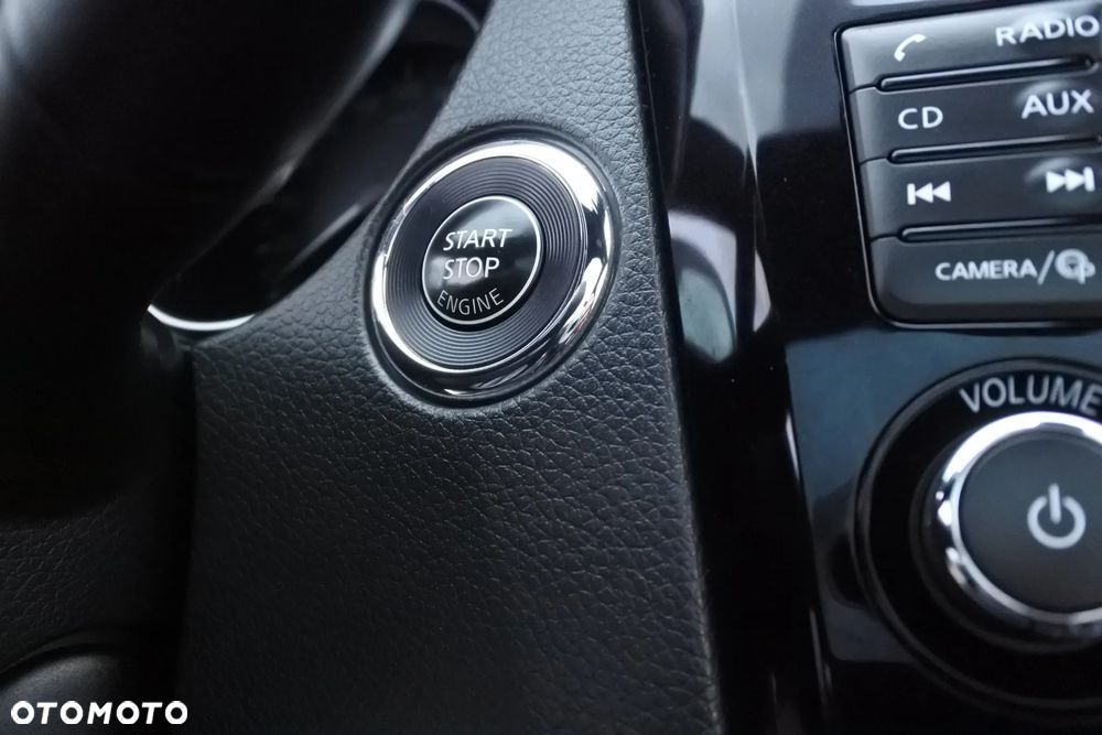 Nissan Qashqai 1.2 DIG-T Xtronic TEKNA+ - 25