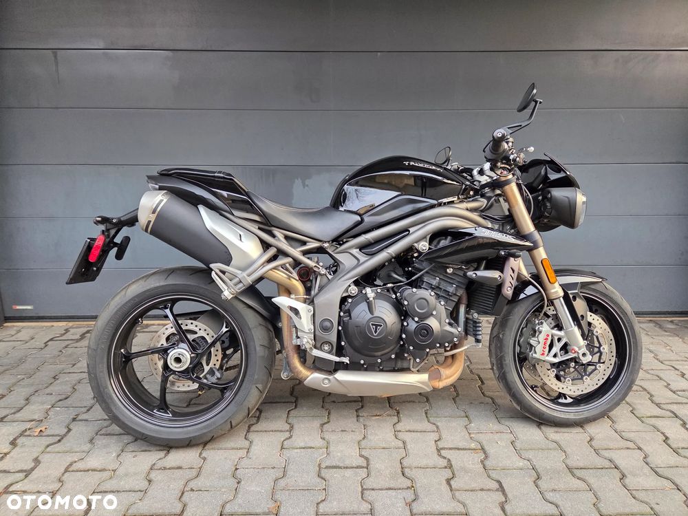 Triumph Speed Triple - 1