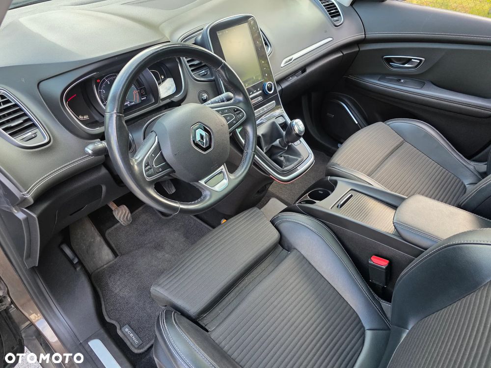 Renault Grand Scenic ENERGY TCe 130 BOSE EDITION - 22