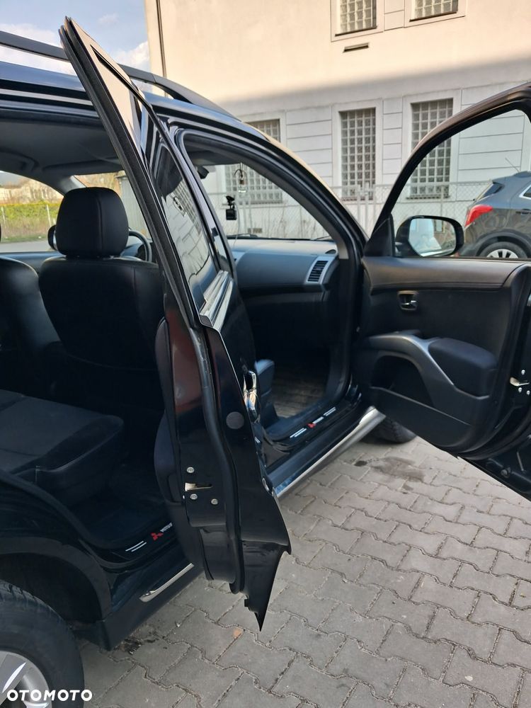 Mitsubishi Outlander 2.2 DID Intense EU5 - 14