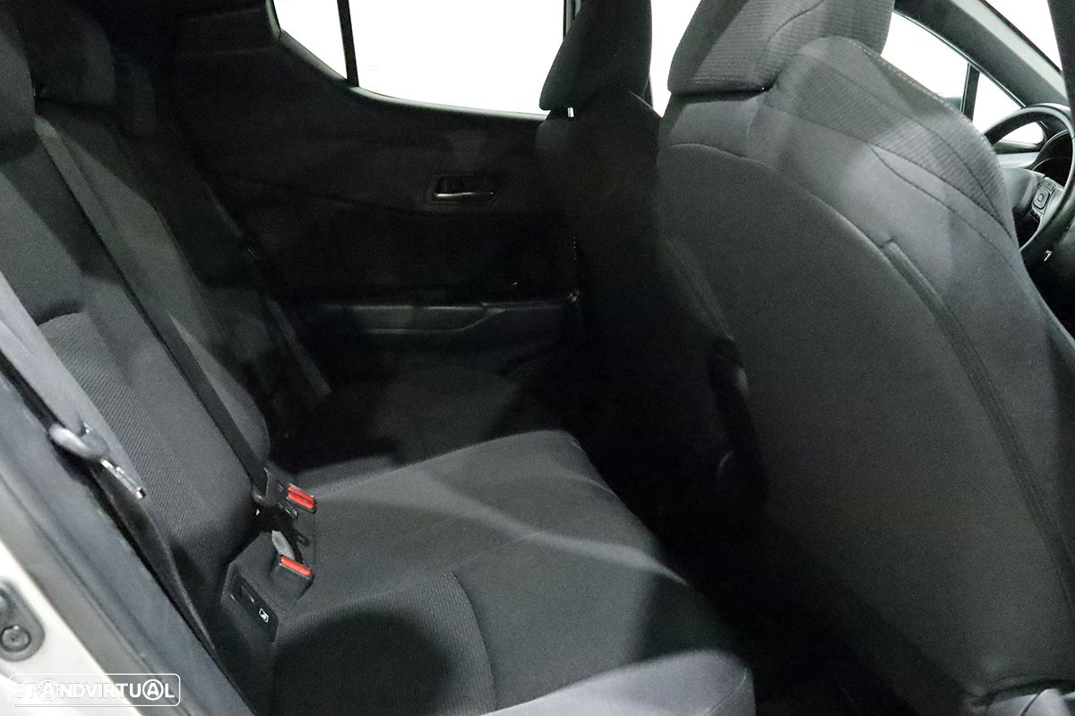 Toyota C-HR 1.8 HSD Exclusive - 19