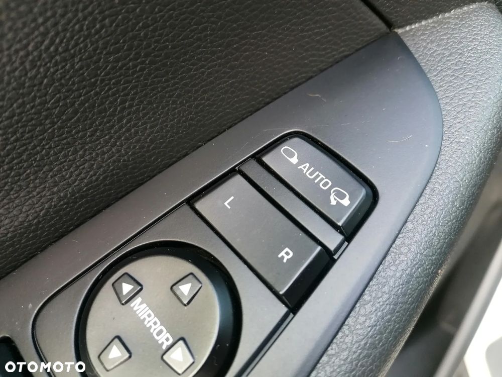 Hyundai Tucson 2.0 CRDi 4WD Automatik Style - 31