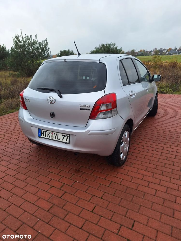 Toyota Yaris 1.33 VVT-i Comfort - 4