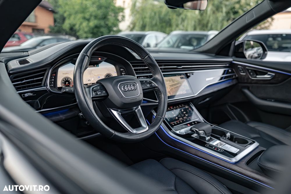 Audi Q8 SUV TFSI quattro 250 kW tiptronic S line business - 22