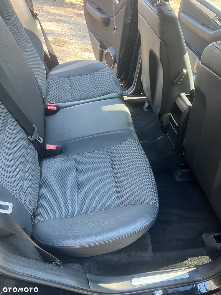 Mercedes-Benz Klasa A 180 BlueEFFICIENCY Avantgarde - 38