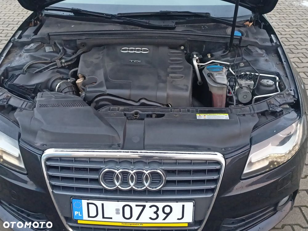 Audi A4 Avant 2.0 TDI DPF Ambiente - 11