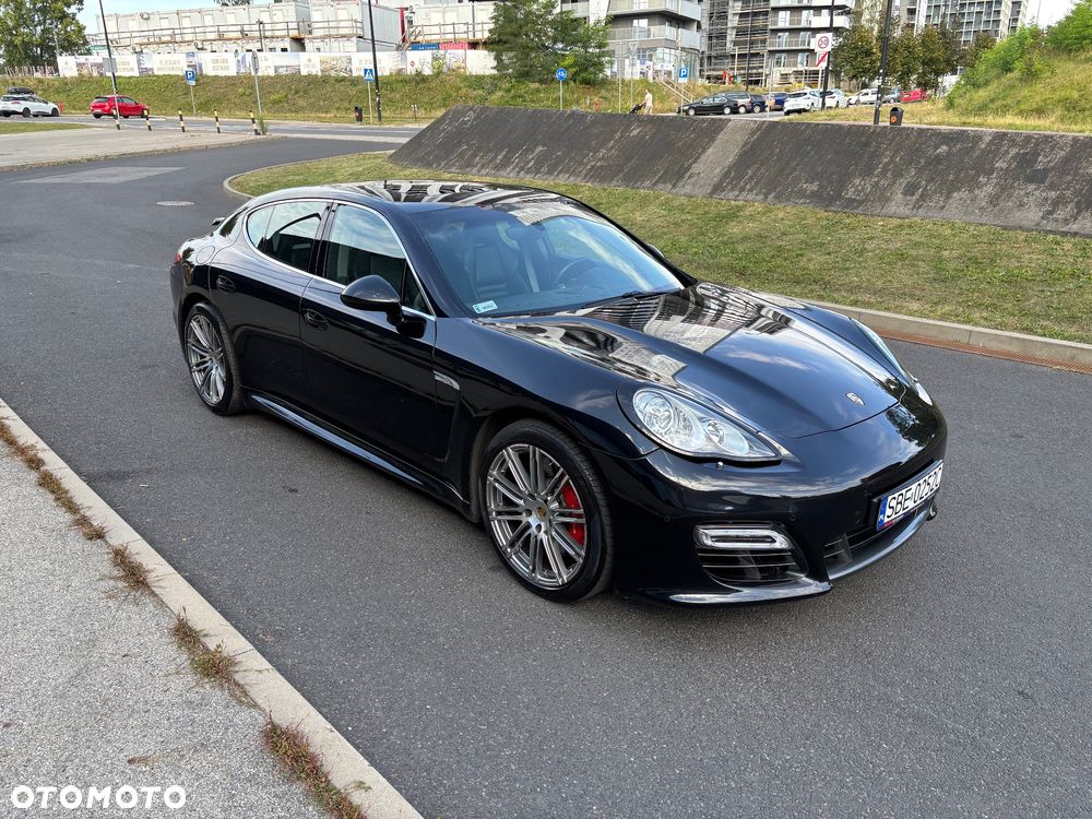 Porsche Panamera 4S - 4