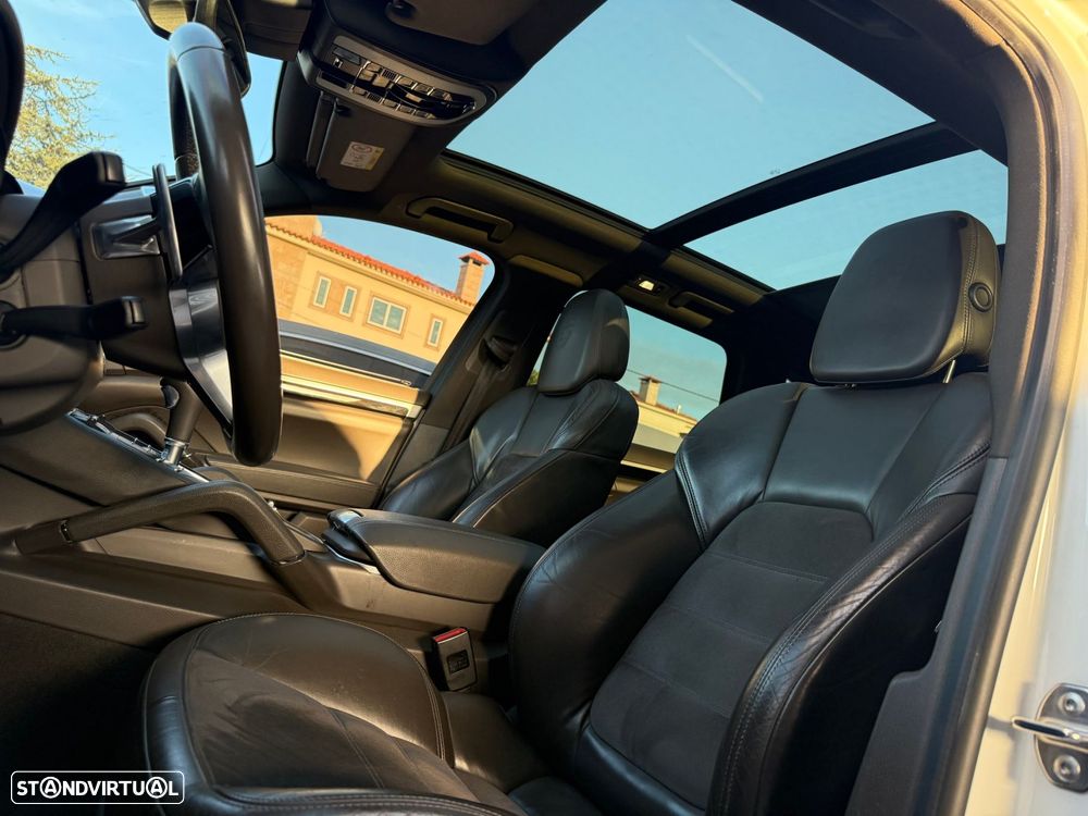 Porsche Cayenne Platinum Edition - 12