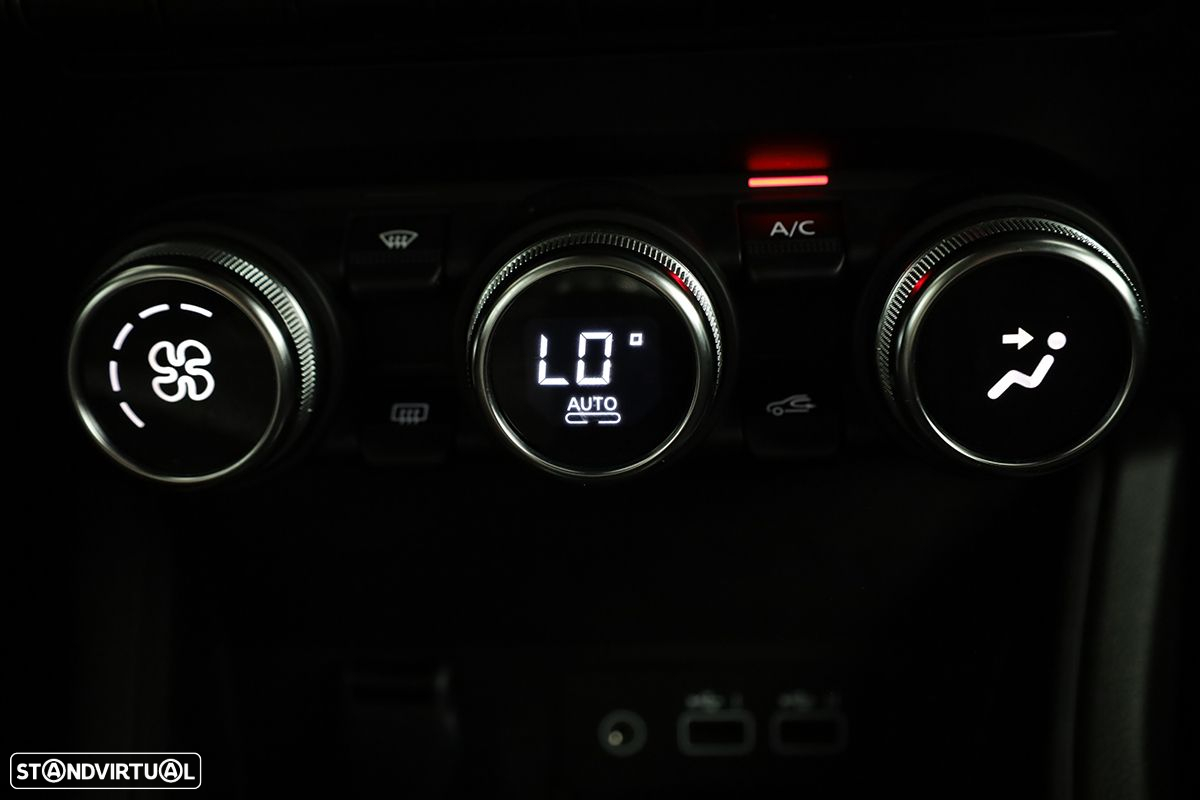 Renault Captur 1.0 TCe Techno Bi-Fuel - 13