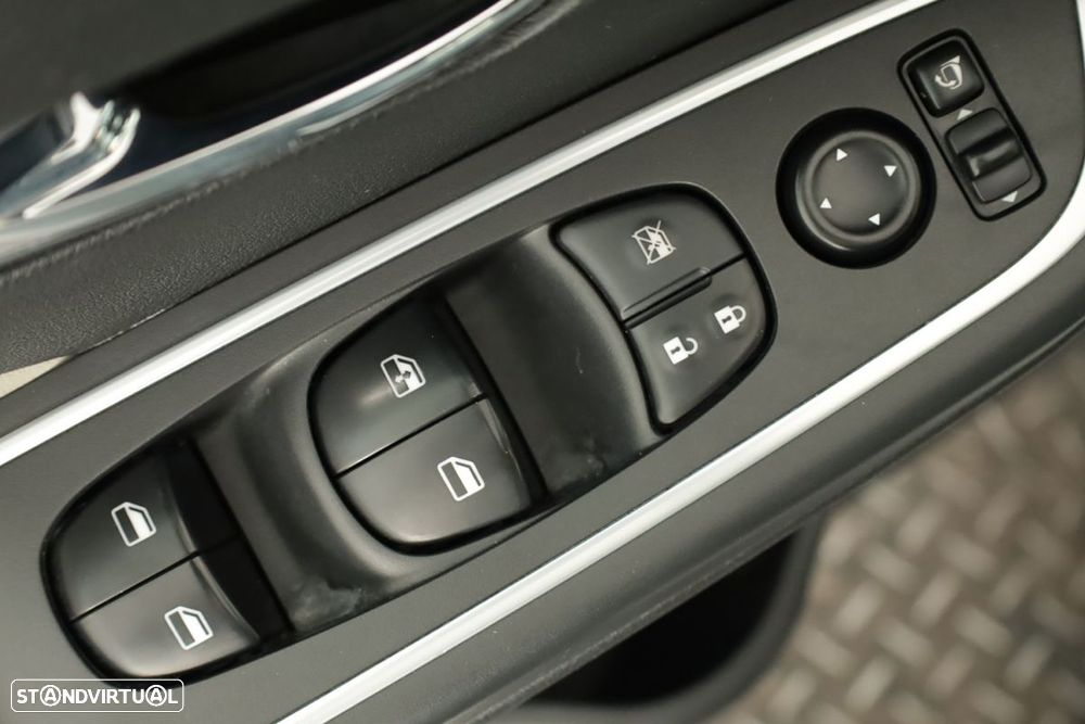 Nissan Micra 1.0 IG-T Tekna CVT - 19