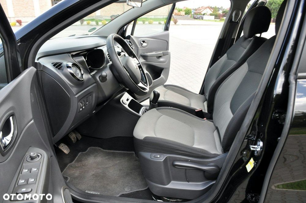 Renault Captur - 22
