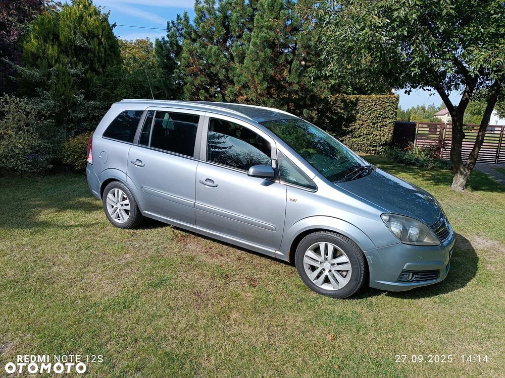 Opel Zafira - 2