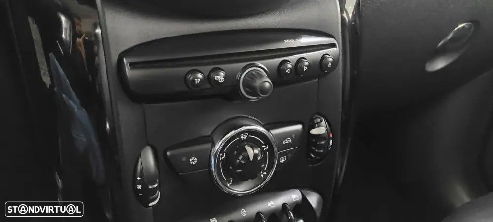 MINI Countryman One D - 32