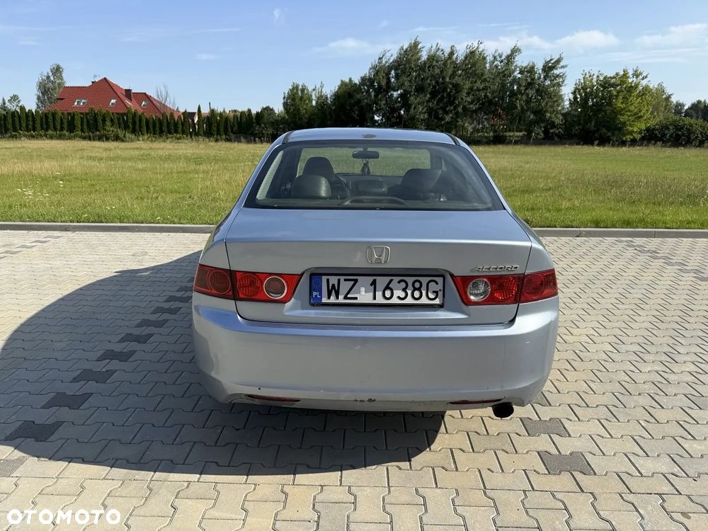 Honda Accord 2.0 Sport - 4