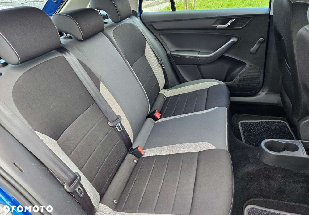 Skoda RAPID - 24