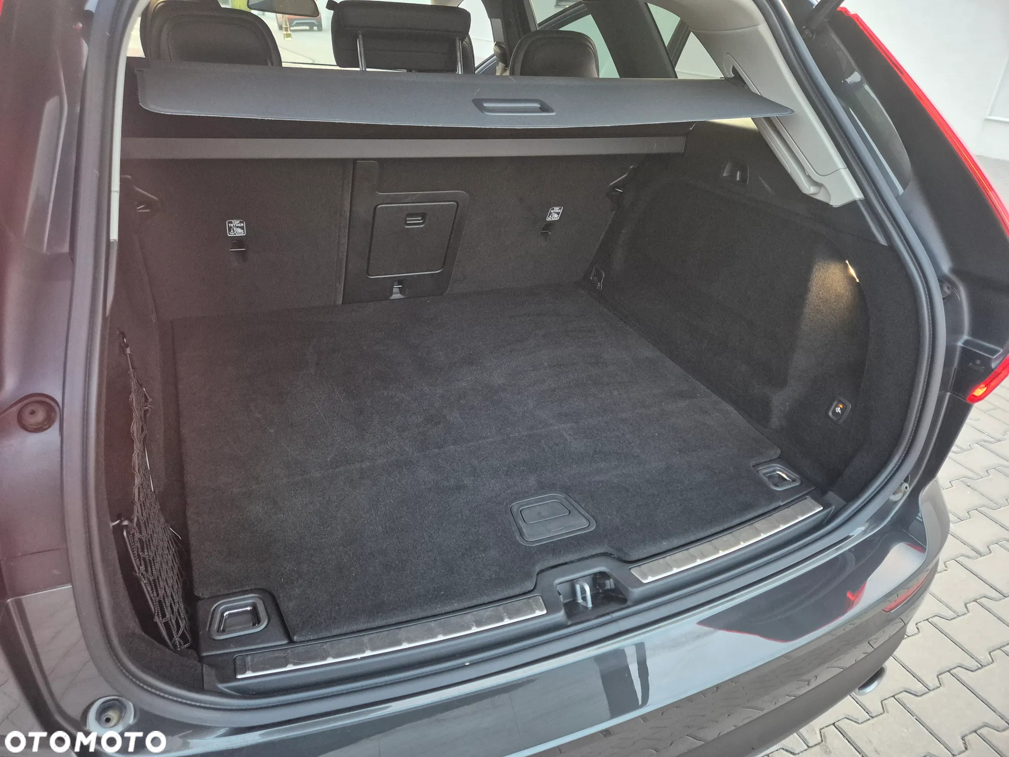 Volvo XC 60 T6 AWD Geartronic Momentum - 11