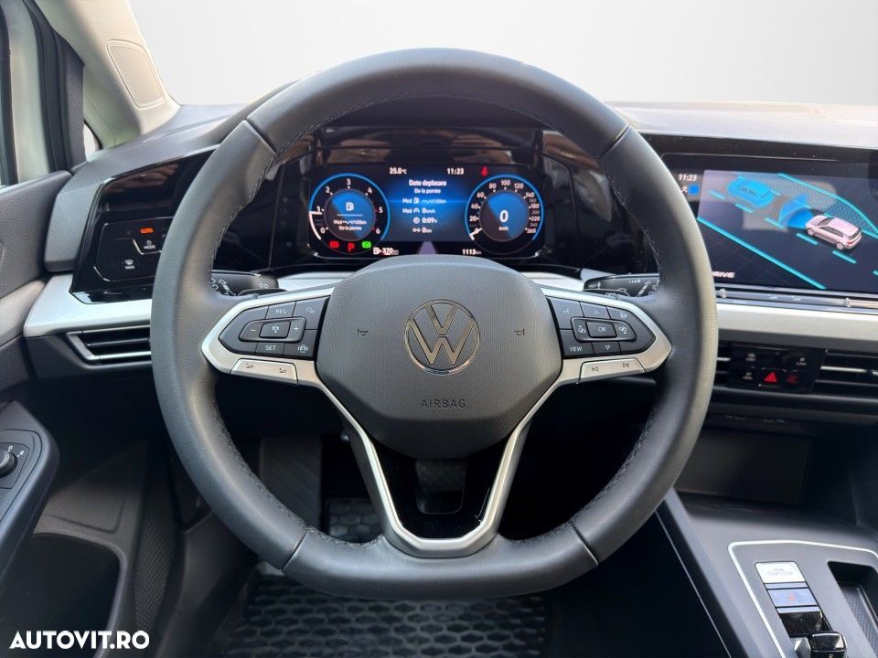 Volkswagen Golf - 17