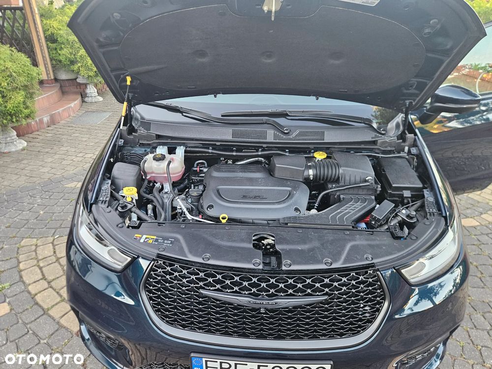 Chrysler Pacifica - 13