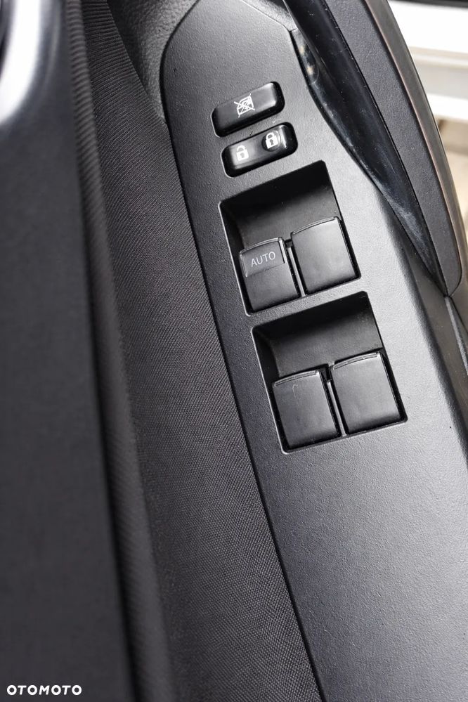 Toyota Auris 1.6 Premium Comfort - 12