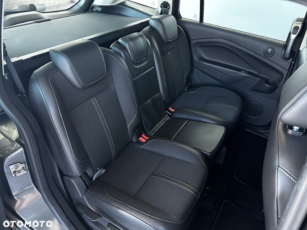 Ford Grand C-MAX - 21