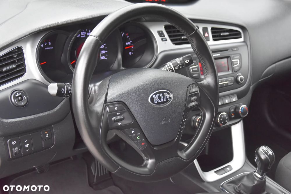Kia Ceed 1.4 CVVT - 23