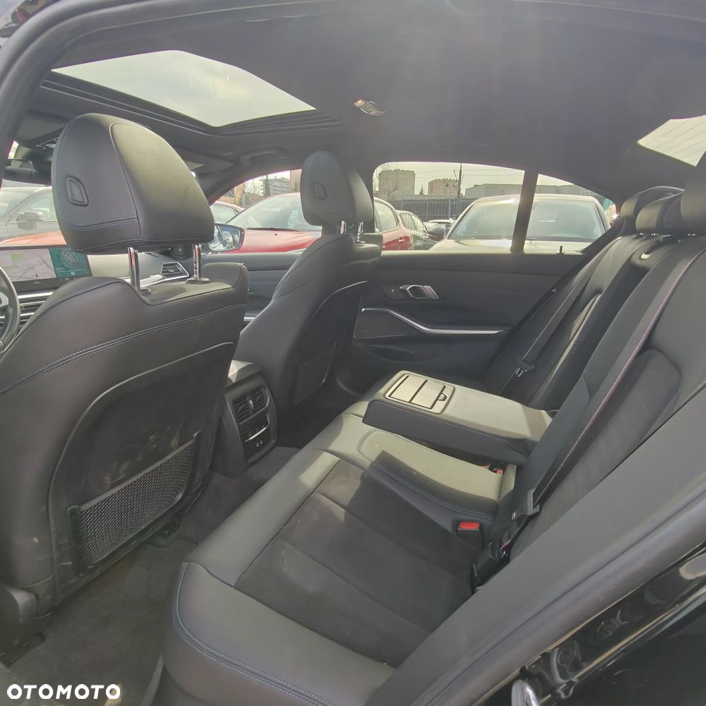 BMW Seria 3 M340d xDrive mHEV sport - 17