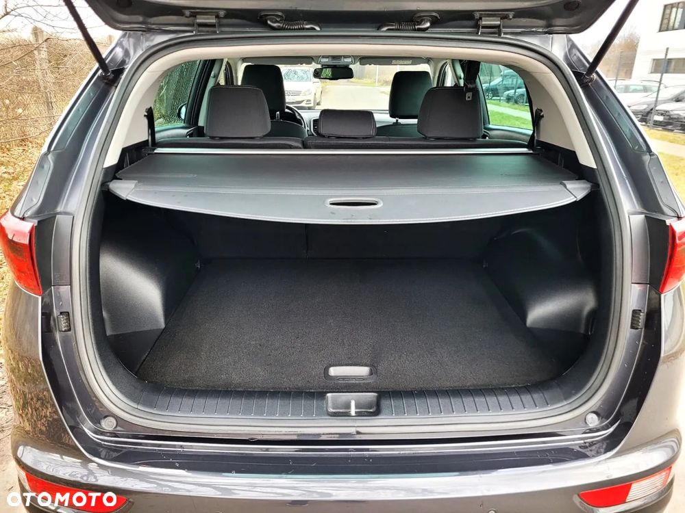 Kia Sportage 1.6 GDI Black Edition 2WD - 41