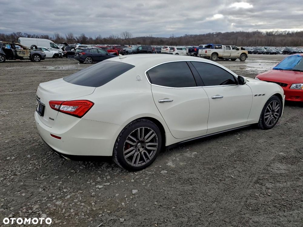 Maserati Ghibli - 4
