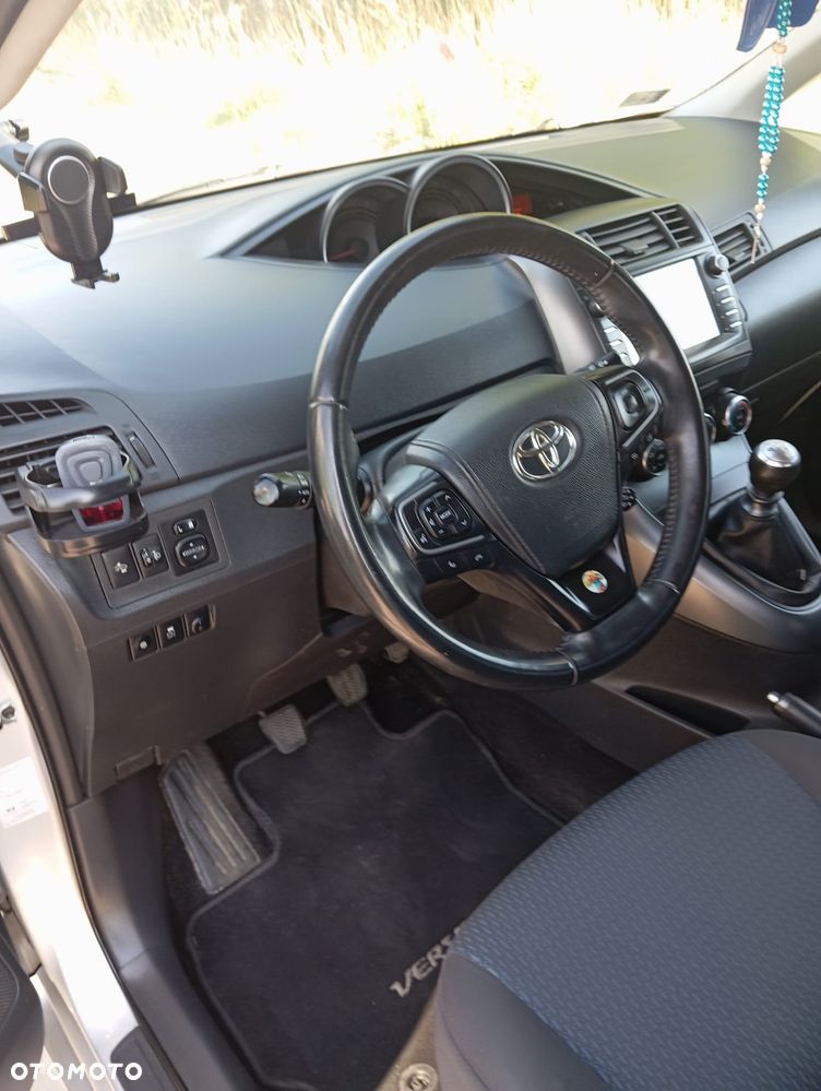 Toyota Verso 1.6 D-4D Active - 5