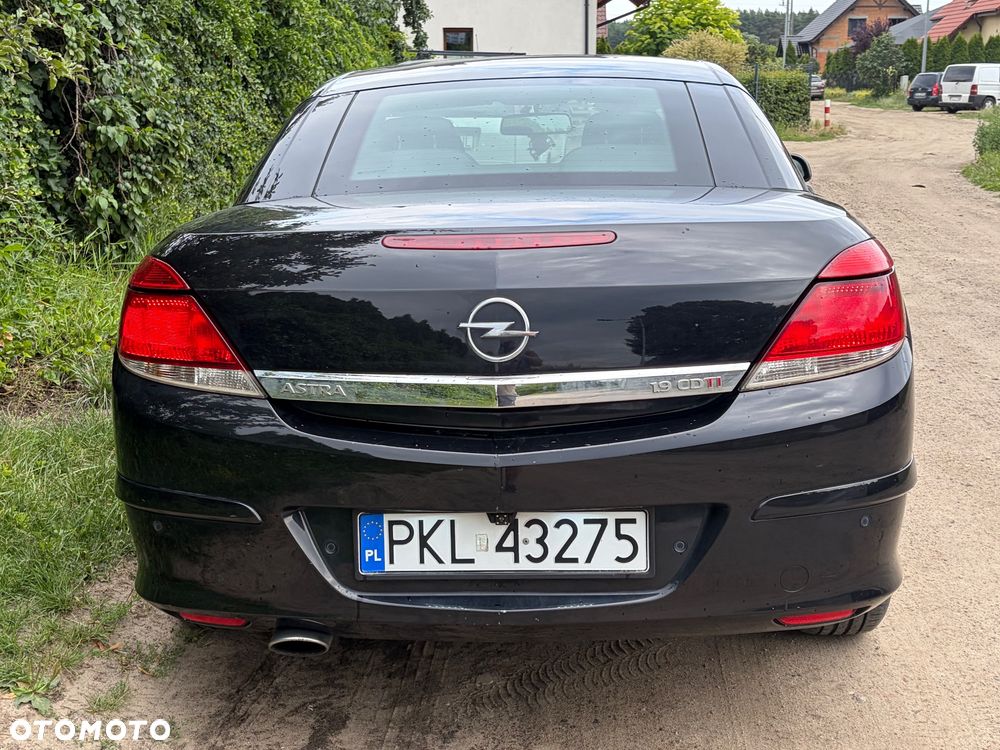 Opel Astra 1.9 CDTI Cosmo - 12