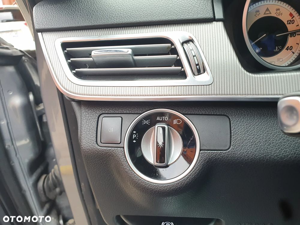 Mercedes-Benz Klasa E 250 CDI - 19