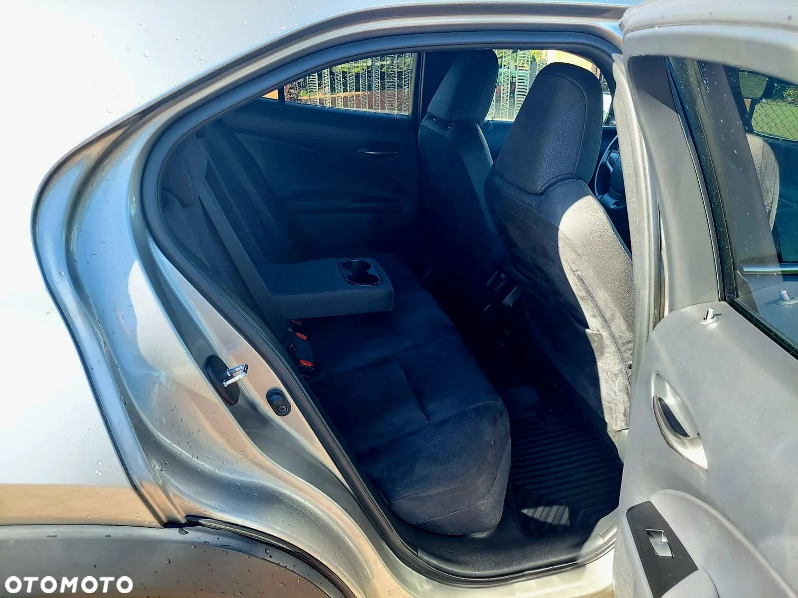Lexus UX 200 GPF Pure 2WD - 18
