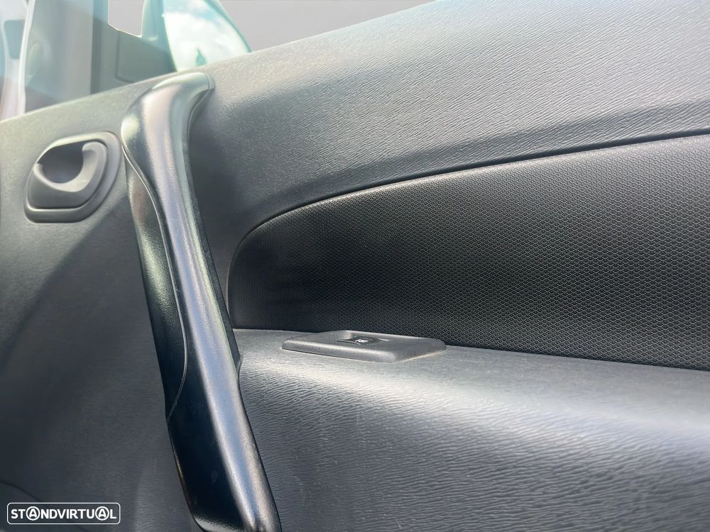 Renault Kangoo 1.5 dCi - 13