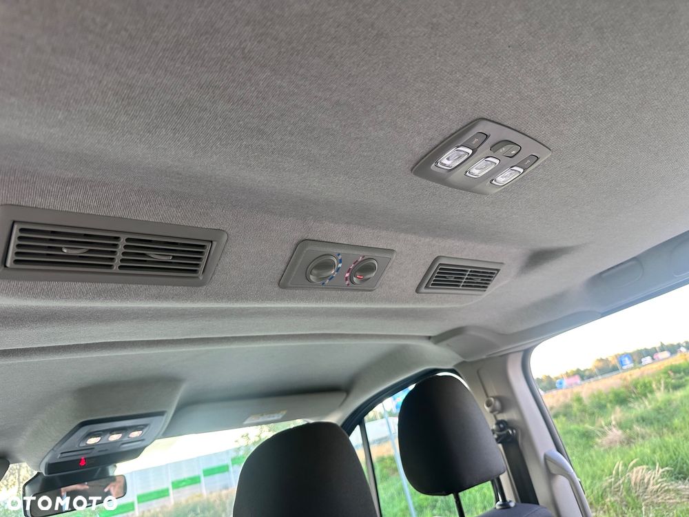 Renault Trafic - 12