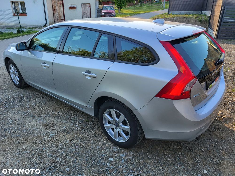 Volvo V60 D2 Edition - 4