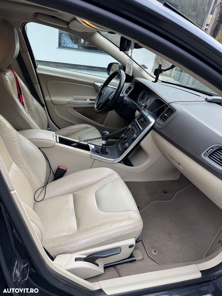 Volvo S60 DRIVe Start-Stop Momentum - 8