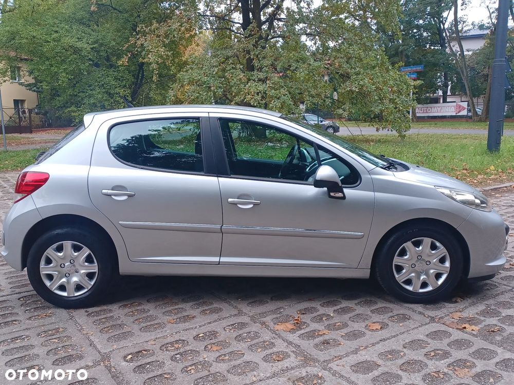 Peugeot 207 1.4 Trendy - 6